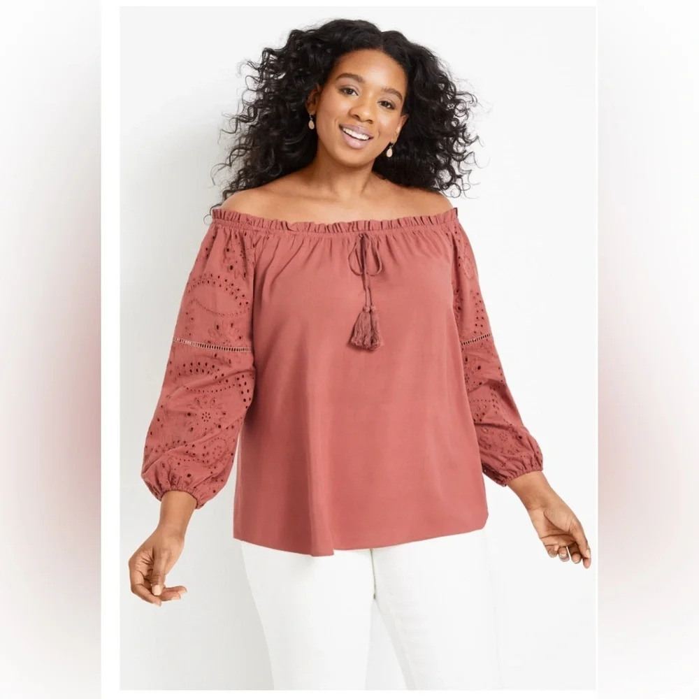 Maurices Plus Size Solid Eyelet Sleeve Off The Shoulder Top size 4xl (26)